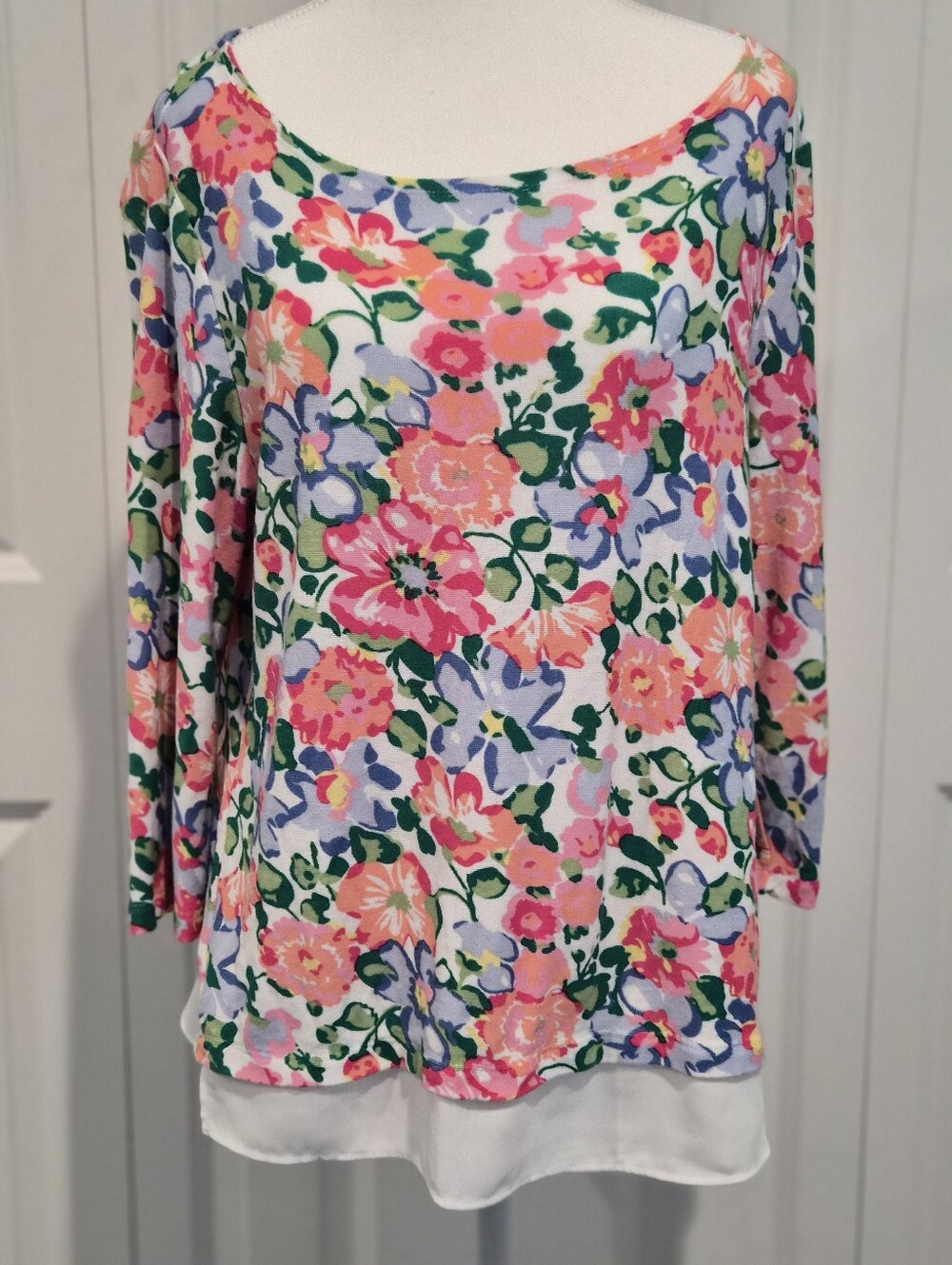 Talbots Bright Floral Lightweight Layered Knit Top Large - Picture 1 of 8
